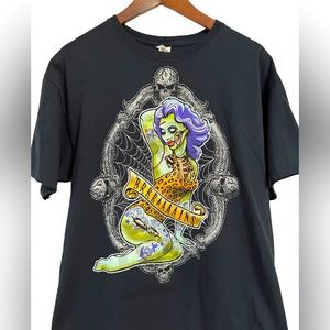 Brrraaaiinnnnss zombie Halloween unisex tshirt size L